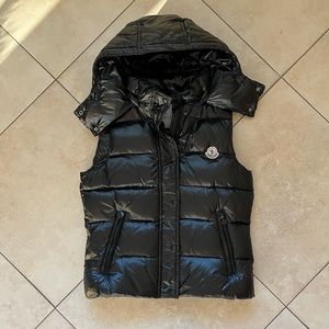 Moncler Ghany Hooded Down Vest in Shiny Black Size 4